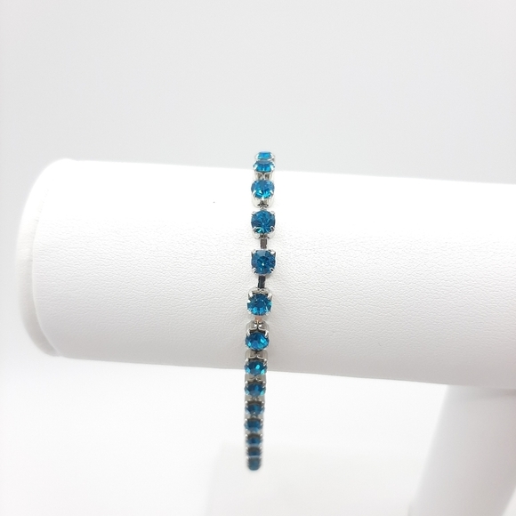 Tennis Bracelet Set Post Earrings Set Blue Zircon Swarovski Crystals - Picture 2 of 3